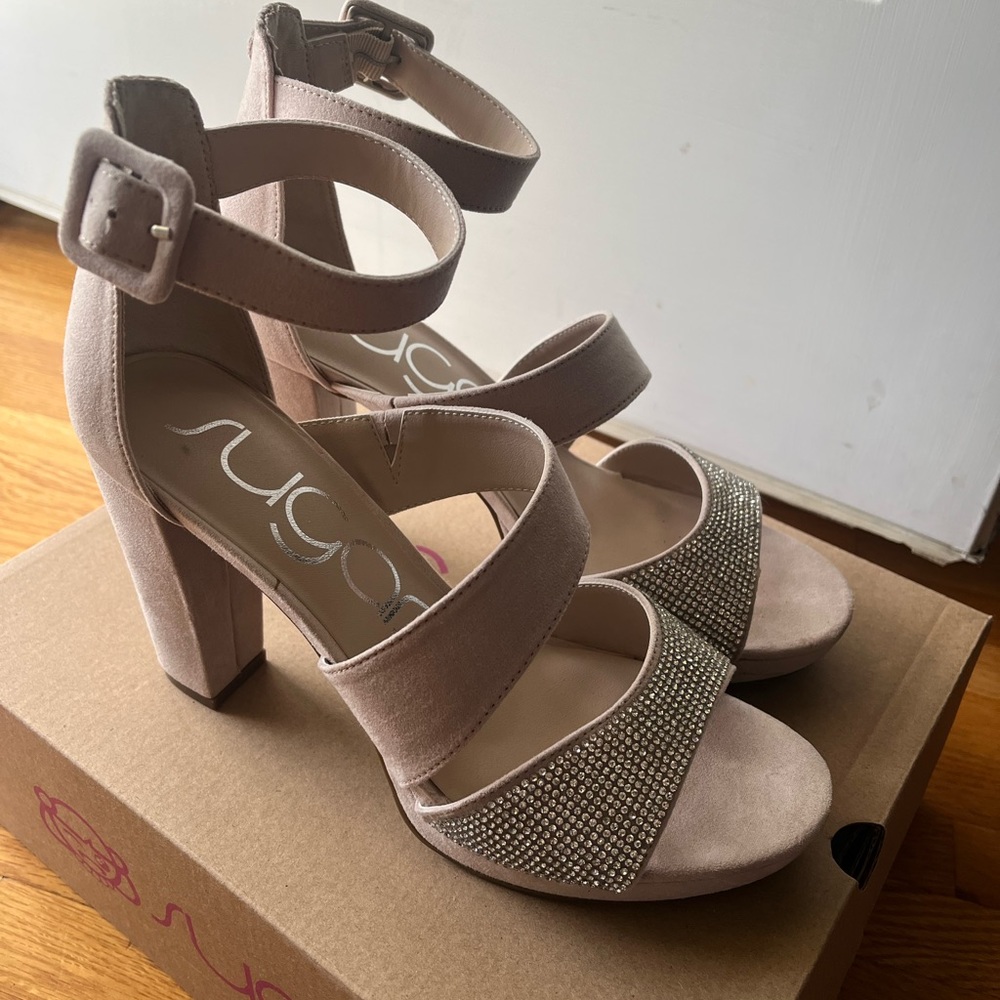 Formal shoes